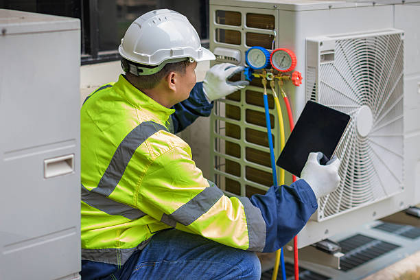 Professional Hvac technician working in National Stock Yards, IL